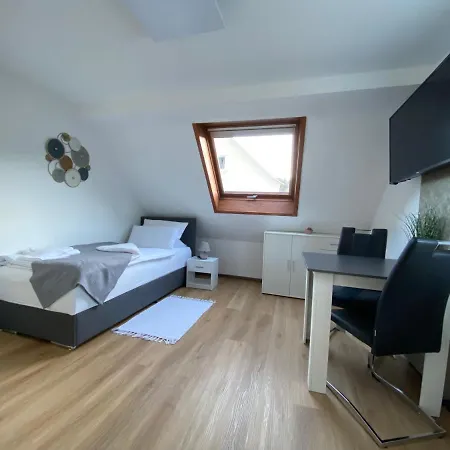 Lejlighed Q Im Zentrum Von Monteurzimmer